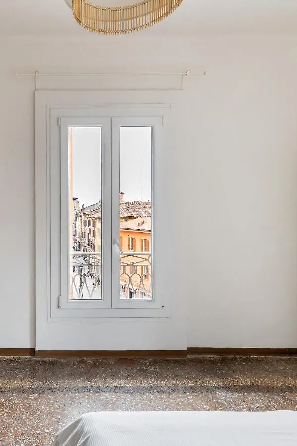 Alessandrini Apartment Alla Finestrella By Wonderful Italy Bologna