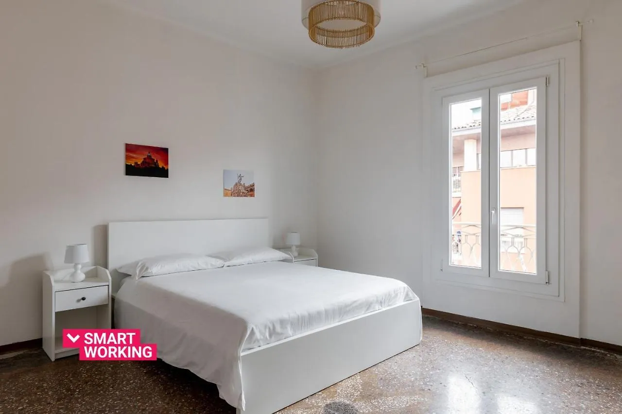 Alessandrini Apartment Alla Finestrella By Wonderful Italy Bologna 0*,
