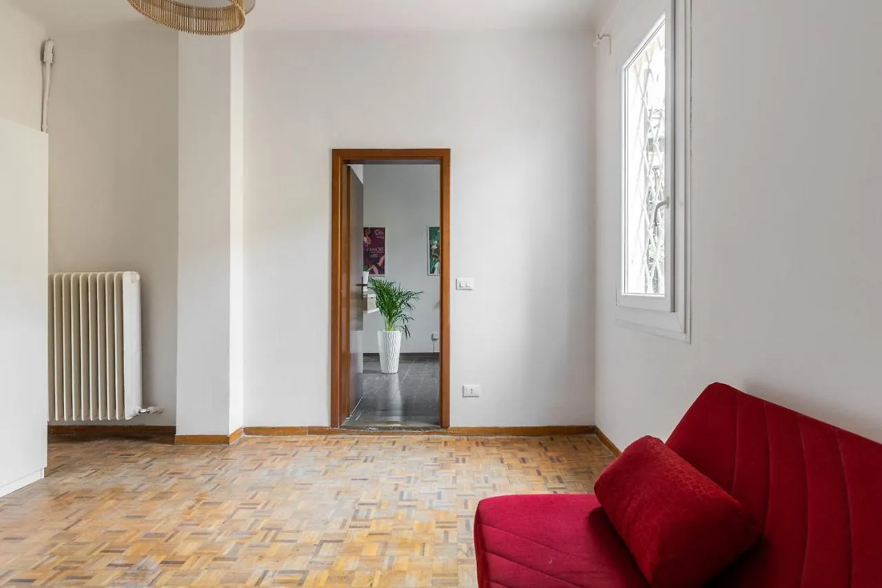 Alessandrini Apartment Alla Finestrella By Wonderful Italy Bologna