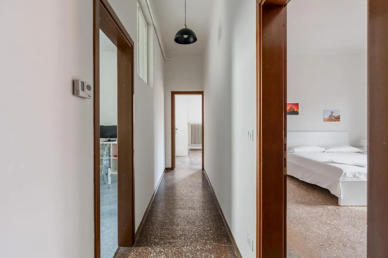 Alessandrini Apartment Alla Finestrella By Wonderful Italy Bologna